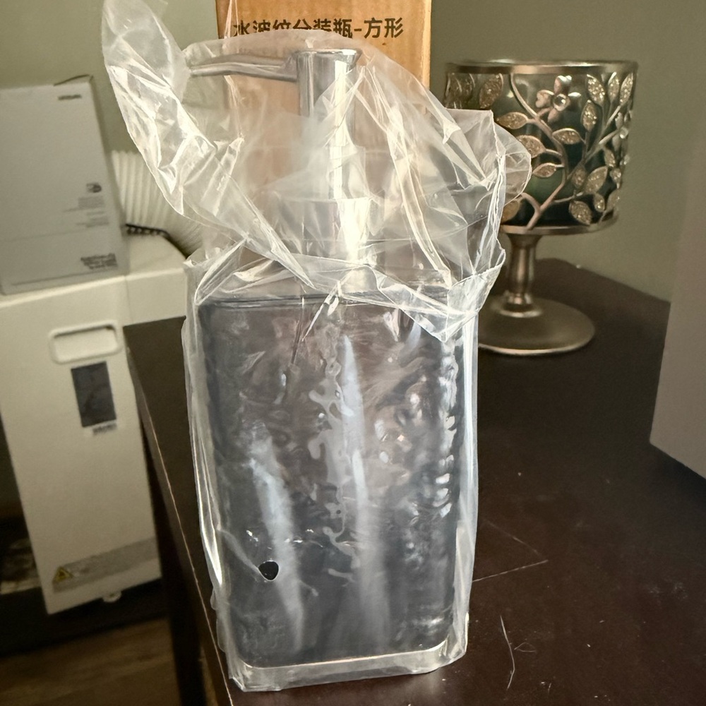 Water Ripple Split Bottle - Transparent - Picture 2 of 2